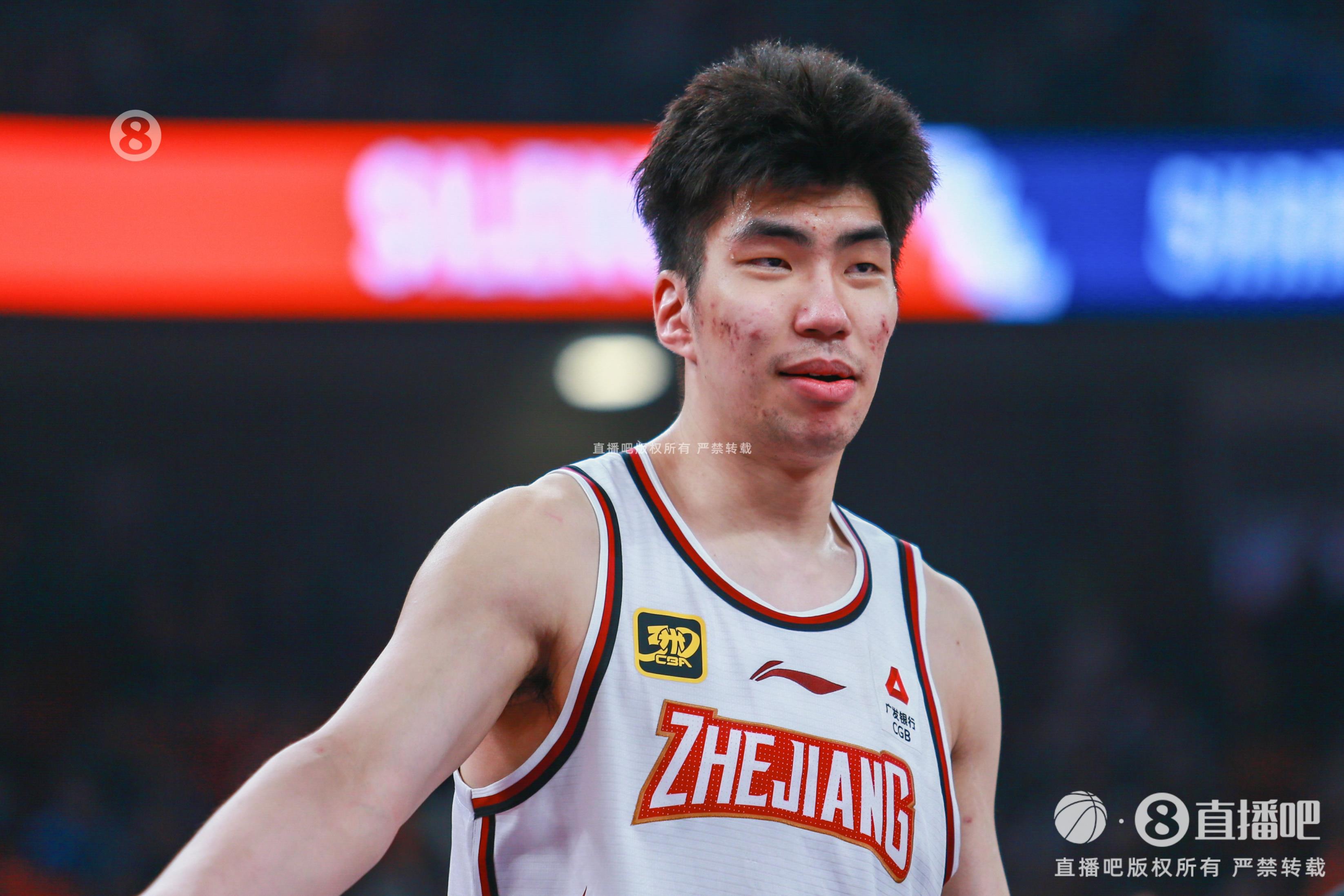效率極高！余嘉豪8中8貢獻(xiàn)20分7板 罰球5中4